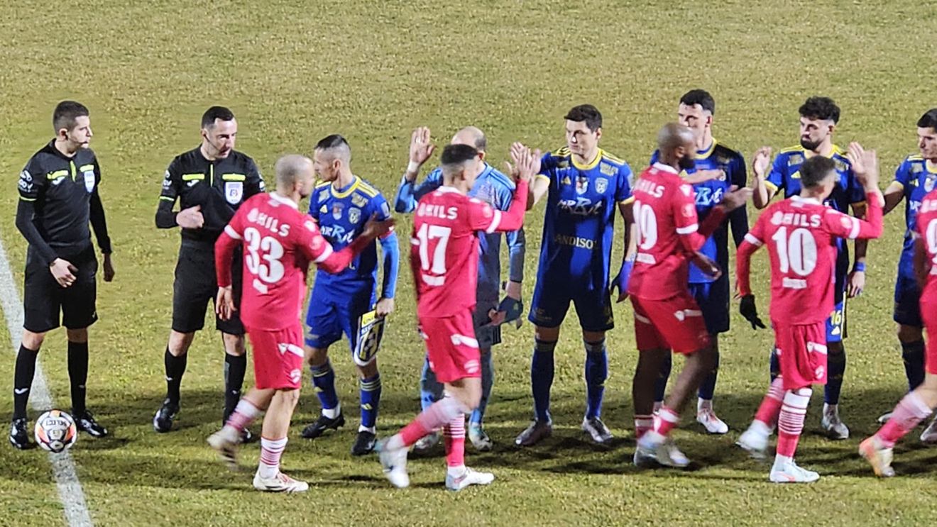 Unirea Slobozia - Dinamo București 1-3, în etapa 24 din Superliga. „Câinii” urcă pe locul 2, egalând liderul U Cluj la numărul de puncte