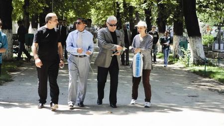 Se întoarce "Comandantul" în Groapă?