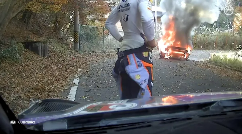 Un pilot spaniol, aproape de moarte după ce mașina a luat foc în timpul raliului. Scene incredibile în Japonia! Cum s-a încheiat totul | VIDEO