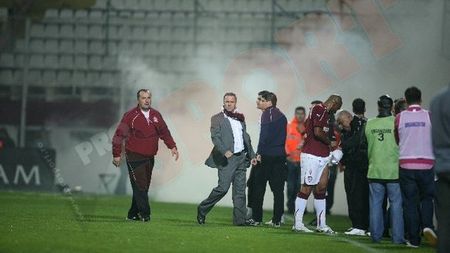 Șumudică: "Eu nu fac gesturi ca Lovin, să scot băieții de pe teren!** Nu am văzut în viața mea o echipă care să domine așa pe Steaua"