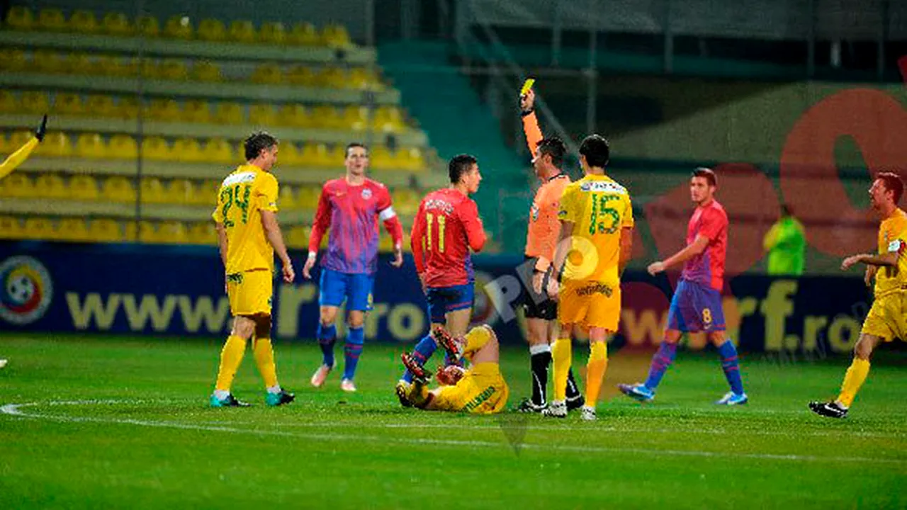 Scene de K1 la Chiajna:** steliștii au luat galbene pe bandă, trei intrări au fost criminale! Dacă luau cartonaș roșu, ar fi ratat derby-ul cu Dinamo