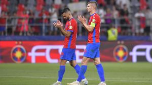 FCSB, la un pas să piardă gratis 3 fotbaliști cu nume: Tănase, Crețu și Chiricheș. „Eu i-aș propune asta lui Gigi Becali”
