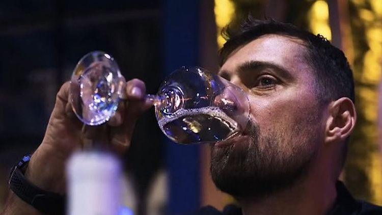 Gabi Tamaș, pus pe butuci la băutură de colegii din Rusia: „Amestecau vodcă, vin, coniac, whisky, draci. Ne-am făcut pilaf”