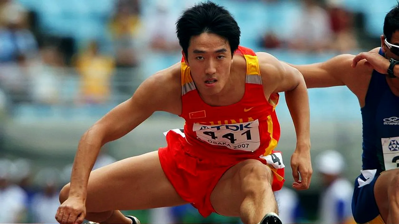Campionul olimpic Liu Xiang se retrage din activitate