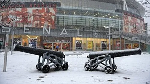 Trei partide din Premier League, amânate din cauza zăpezii!