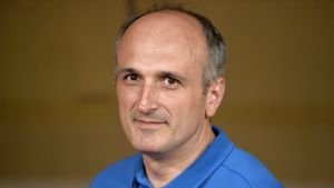 EUIPO îi dă lovitura lui Florin Talpan în războiul cu FCSB pentru marca Steaua! Ce dovezi trebuie să ducă juristul pentru a nu fi eliminat din corespondența oficială