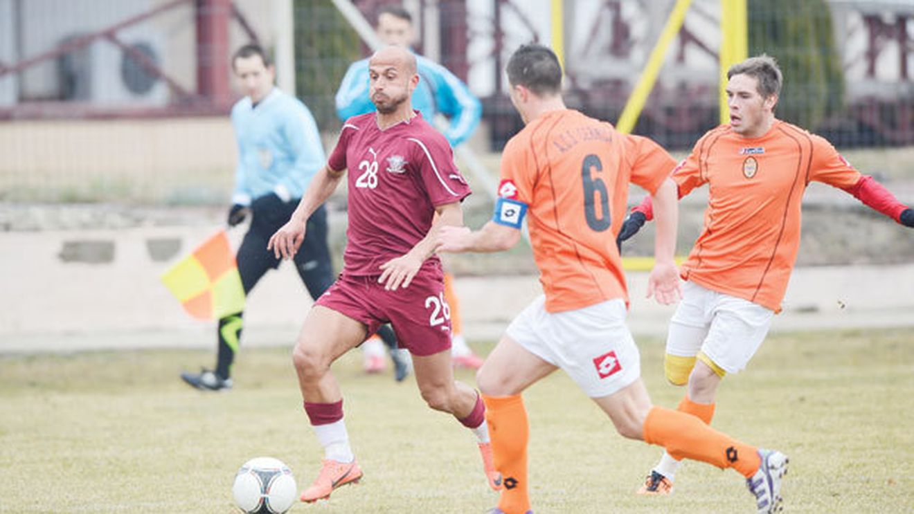 Rapid încearcă să repare eroarea comisă. "Salvați fundașul Voicu"!** Giuleștenii au cerut FRF rejudecarea cazului în care apărătorul a fost suspendat