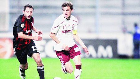 Lazăr: "Șanse mici să ajung la Steaua sau Dinamo"!** Giuleștenii, aproape de aducerea unui internațional de tineret