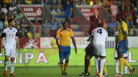 Veste șoc pentru "lupi": riscă excluderea din cupele europene! Pandurii și Petrolul, amendate de UEFA