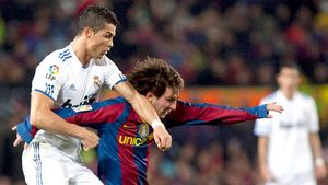 INCREDIBIL! Barcelona a fost la un pas să-l ia pe Ronaldo! CR7 putea fi coleg cu Messi, Iniesta și Xavi  Ce s-a întâmplat