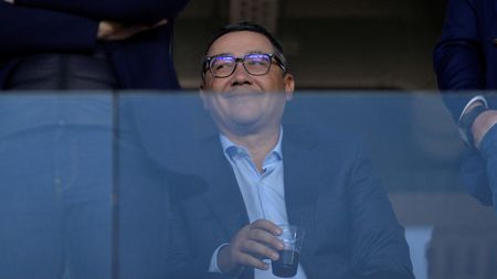 Victor Ponta, reacție fabuloasă în emisiunea lui Cătălin Măruță: „FCSB e Steaua, iar am pierdut alegerile”. De ce l-ar arunca pe Gigi Becali la rechini