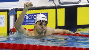 Robert Glință s-a calificat în semifinalele Campionatului Mondial de Natație la proba de 50 de metri spate! Când are loc lupta pentru finală