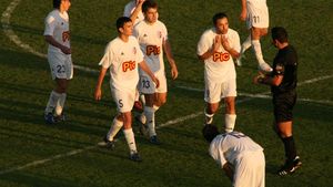 „Continuăm protestele!"