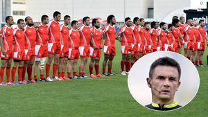 Cristi Balaj, amenințat de rugbiștii de la Dinamo la un meci de handbal: "Ne ocupăm noi de tine la IGP". Dialog încins la Baia Mare. Balaj le-a cerut jandarmilor să-i scoată pe rugbiști din sală