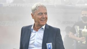 Zi mare pentru Sorin Cârțu! Ce făcea președintele Universității Craiova acum mai bine de 40 de ani