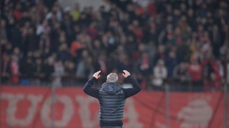 INTERVIU | Rednic își anunță planurile după ce a ratat calificarea în play-off: "Rămân la Dinamo încă un an și jumătate indiferent ce ofertă primesc". Ce obiectiv a fost stabilit, ce jucători rămân și ce a discutat cu conducerea după înfrângerea cu FC Botoșani
