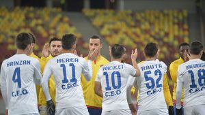 Gheața de pe teren a făcut victime la Pandurii! Fotbaliștii nu au mai ieșit de la vestiare. Condescu: "Erau movile pe gazon. Am vorbit cu Avram și nu a vrut să amâne meciul"