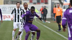 Dezvăluiri despre Cephas Malele! Ce se întâmplă cu jucătorul dorit de Universitatea Craiova și CFR Cluj: „Aș vrea să opresc toate zvonurile!”