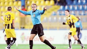 Ion Crăciunescu a retrogradat un arbitru pentru că ar fi greșit în defavoarea echipei lui Gică Popescu!** Șeful CCA a revenit apoi asupra deciziei