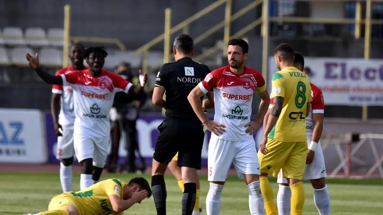 FC Hermannstadt - CS Mioveni 3-0! Victorie categorică pentru sibieni la revenirea în Superliga! VAR-ul, consultat în premieră în România!