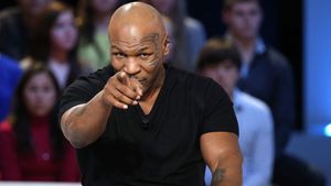 Mike Tyson, revenire spectaculoasă în ring la 54 de ani! Americanul n-a mai boxat de 15 ani și este gata să facă show. Anunțul pe care l-a făcut | VIDEO