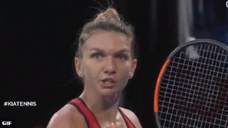 Un antrenor "cu greutate" în tenis a explicat de ce Simona Halep a pierdut finala de la Australian Open: "Corpul ei nu a răspuns dorințelor. A fost mult mai nervoasă"