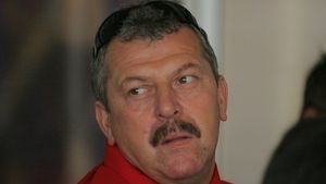 Duckadam: "Titlul va merge la Cluj sau la Timișoara"