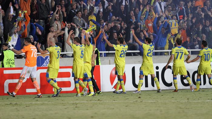 NEBUNIE la Nicosia!** Fanii lui APOEL au ieșit în stradă: "E ceva ISTORIC"
