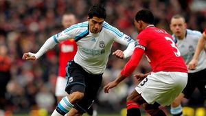 După ce a stârnit un tsunami în Premier League, Suarez își pune cenușă în cap!** VEZI reacția oficialilor clubului