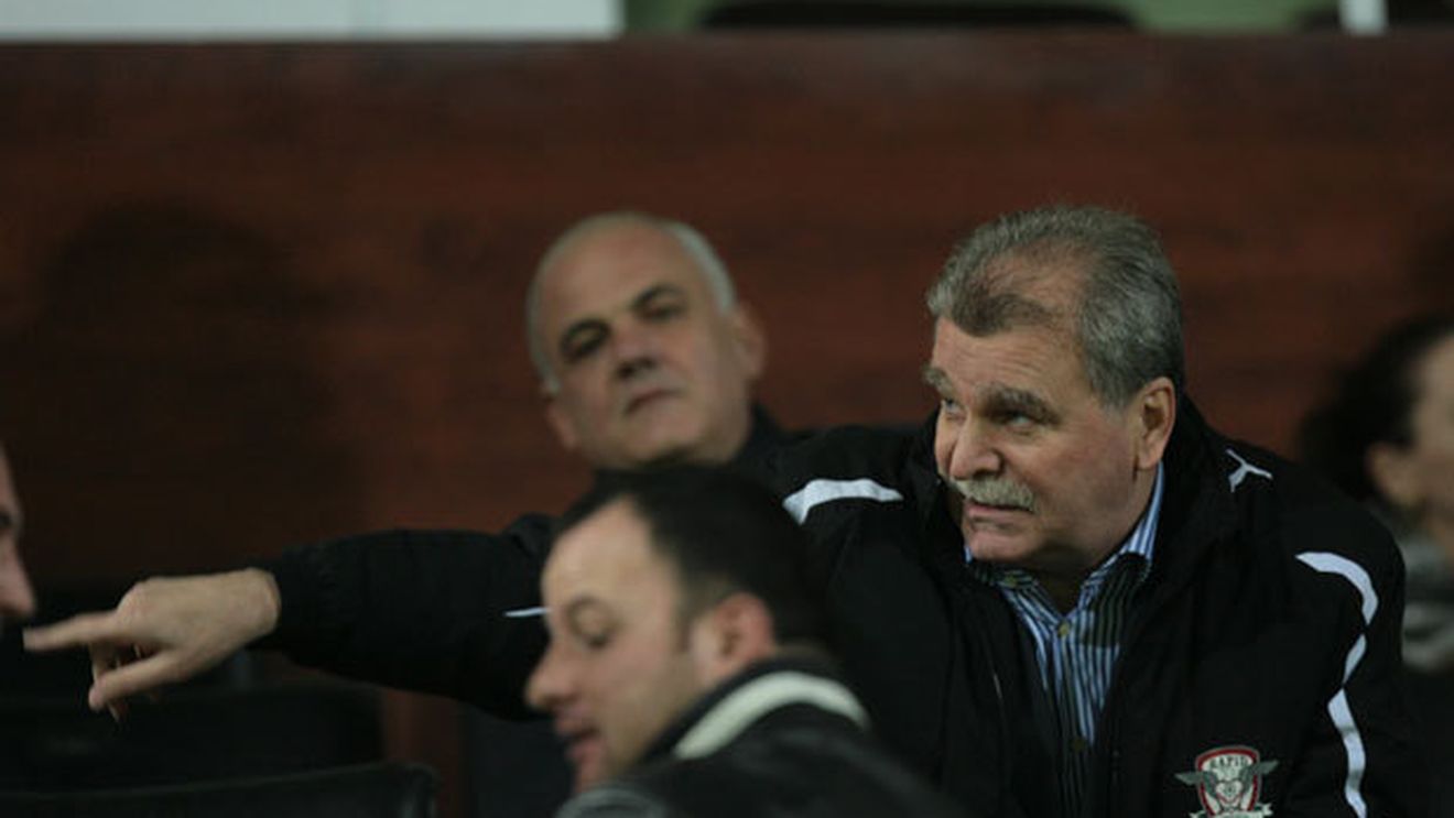 Dinu Gheorghe: "Să vă spună Borcea de ce nu-l acuză pe Drăgănescu, ci dă doar în Rapid!"