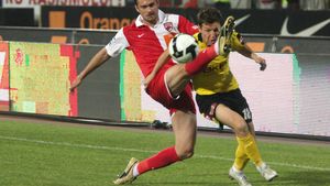 "Și dacă bea două zile și două nopți și nu doarme, Tamaș e cel mai bun fundaș din țară!** E nebun omu'!"