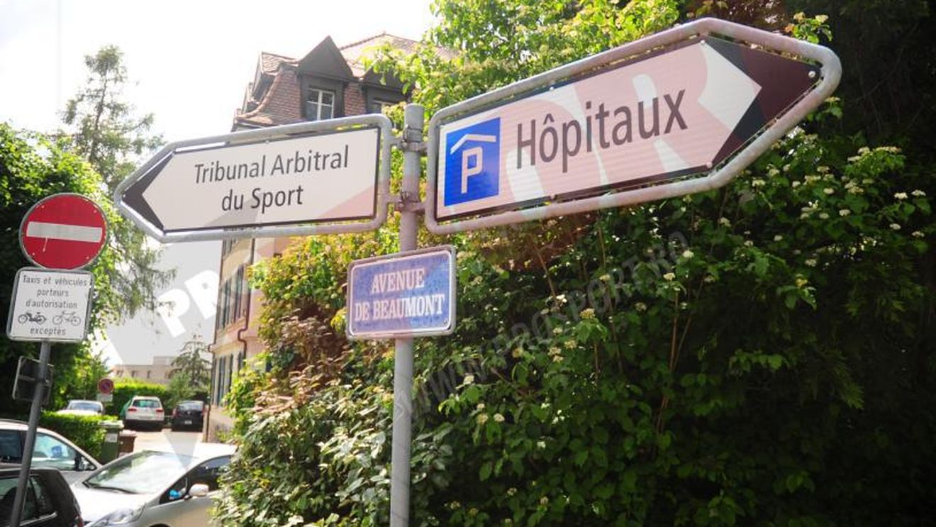 Ori la bal, ori la spital. Reportaj la TAS, locul de pelerinaj al sportului românesc: "Am auzit de voi"