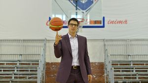 INTERVIU | "Steaua se bazează pe jucători români. Vrem să fim printre primele patru echipe din campionat". Cum anticipează Virgil Stănescu traseul baschetbaliștilor săi