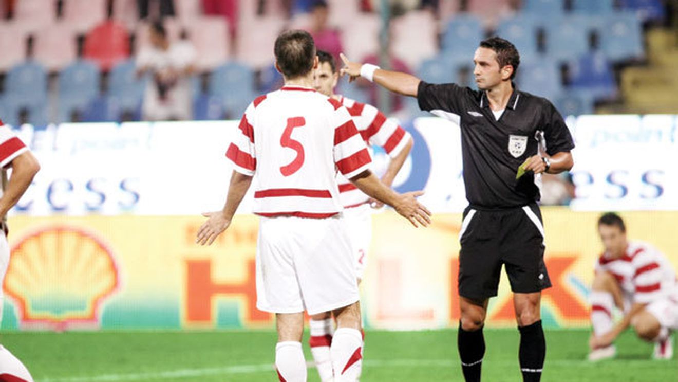 Cu arbitrii la psihiatru