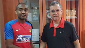 OFICIAL | William De Amorim a semnat pe cinci ani! Prima declarație a noului mijlocaș al Stelei. Ce clauză i-a pus Gigi Becali