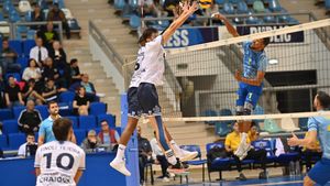 SCMU Craiova întâlneşte Greenyard Maaseik, în CEV Cup. Fostul voleibalist al oltenilor descrie pentru belgieni condiţiile din România: „Petrec ore întregi în autocar, pentru că aproape nu există autostrăzi”