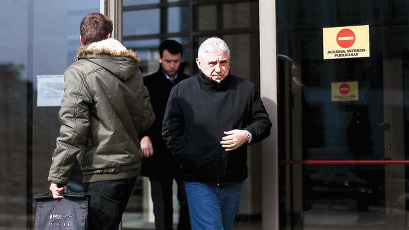 Procurorii cer cea mai grea pedeapsă pentru frații Becali:** 20 de ani de închisoare! Giovani a turbat: "Să vă ferească Dumnezeu să conducă familia mea țara asta!"