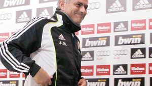 Mourinho face pace cu Valdano?