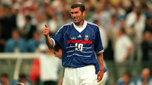 FABULOS | Acest tricou purtat de Zinedine Zidane în finala CM din 1998 a fost vândut. Prețul plătit de cumpărător
