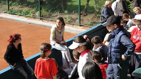 Furnicuțele din spatele coloșilor din tenis: copiii de mingi de la BRD Năstase-Țiriac. Polii de interes: Centralul, demonstrativul și... prosopul 