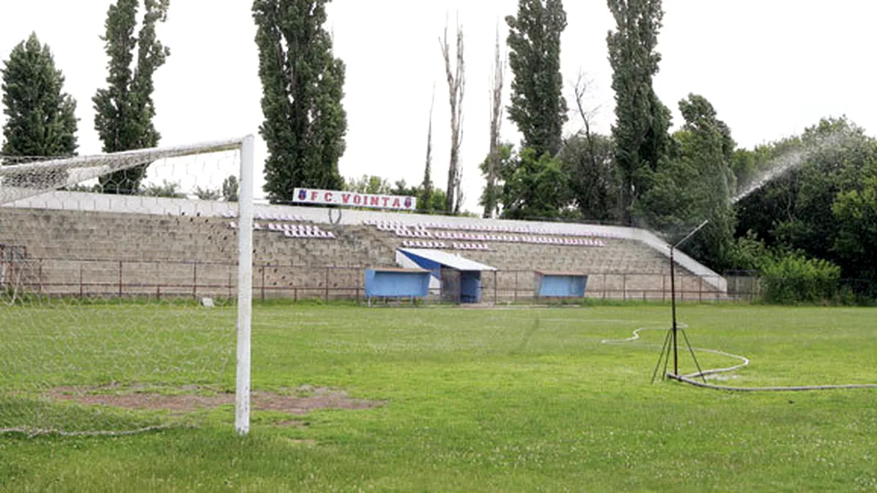 Steaua își bate joc de viitorul ei!** Mută Academia într-o ruină! Părinții copiilor se opun, Becali reacționează INCREDIBIL