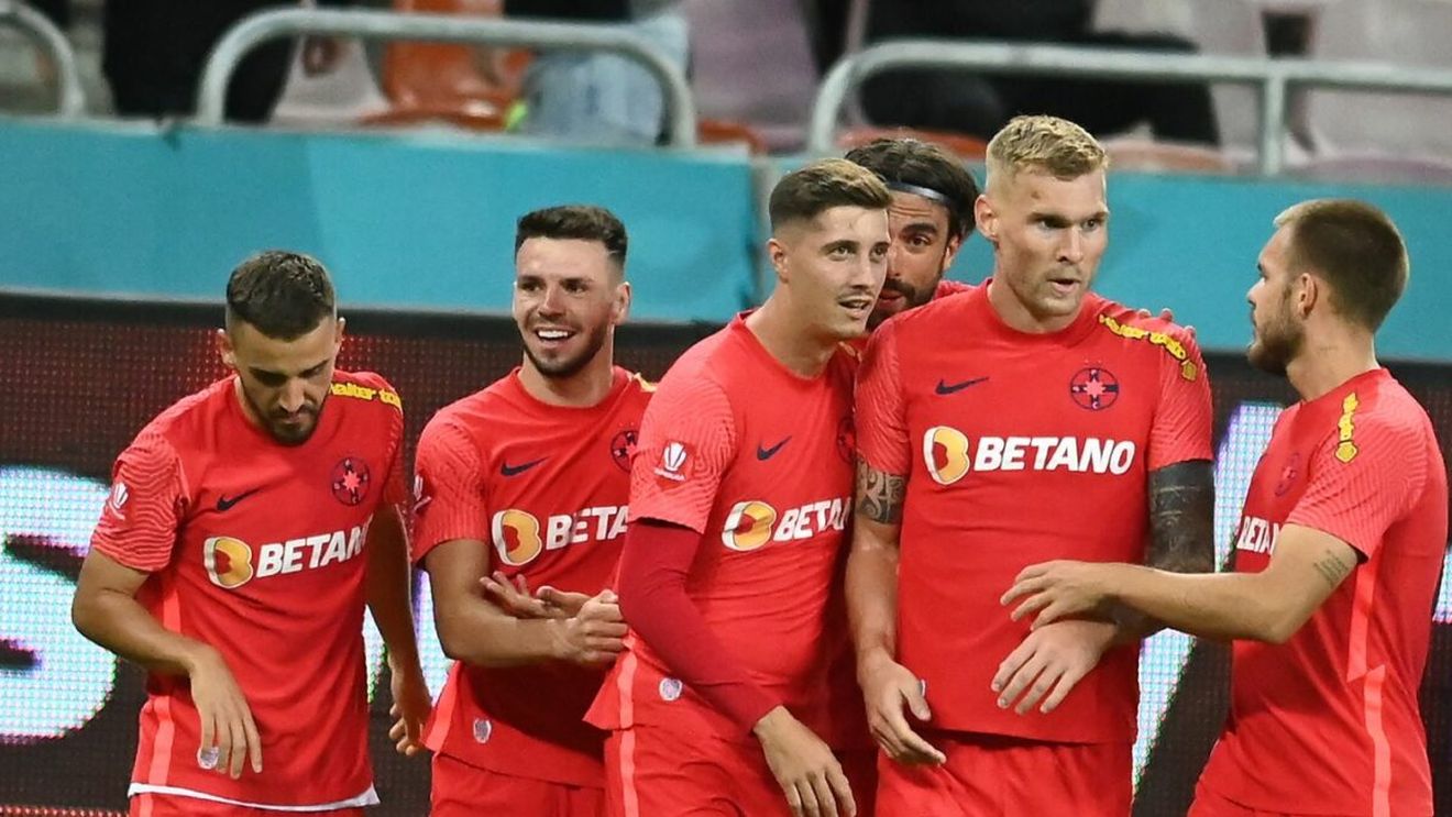 Cine e noul „Messi” de la FCSB! Mihai Stoica i-a zis lui Gigi Becali că fotbalistul e fenomenal, iar patronul îl ridică în slăvi: „E Sfinxul! Nu ai ce să îi reproşezi”