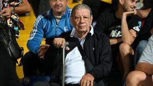 Emeric Ienei primeşte rentă viageră: „De doar două luni"