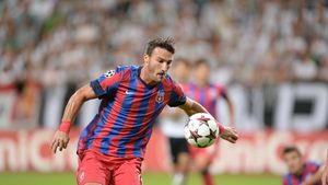 Piovaccari se compară cu idolul din Napoli! Presa din ltalia scrie de "Higuain din Ghencea" 