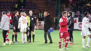 "Mafie! Bătaie de joc! Hoție!"** Dinamo și CFR, acuzate că au câștigat cu ajutorul arbitrilor