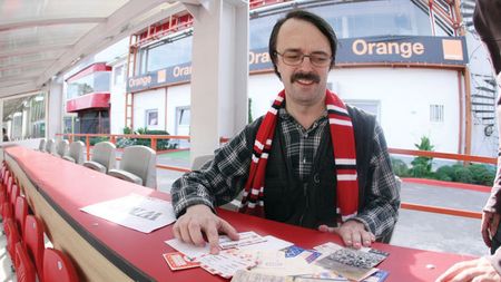 Fanul care nu a lipsit la ultimele 79 de derby-uri Dinamo-Steaua îi răspunde lui Ando:** "Să nu ne facă stadionul saivan!"