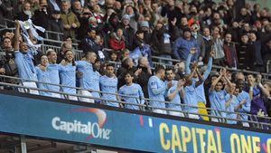 Gafă uriașă făcută de Pellegrini în direct, după primul trofeu la City. VIDEO: "Îmi place să antrenez o echipă atât de mare precum Manchester United"