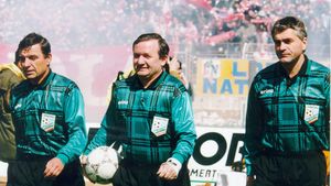 "La Dinamo se făceau numai măgării!** Lucescu avea un aparat diabolic"