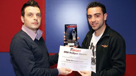 SUPER REPORTAJ** ProSport l-a premiat pe cel mai bun fotbalist din 2010! Xavi: "Am fost copilul de mingi al lui Gică Hagi"