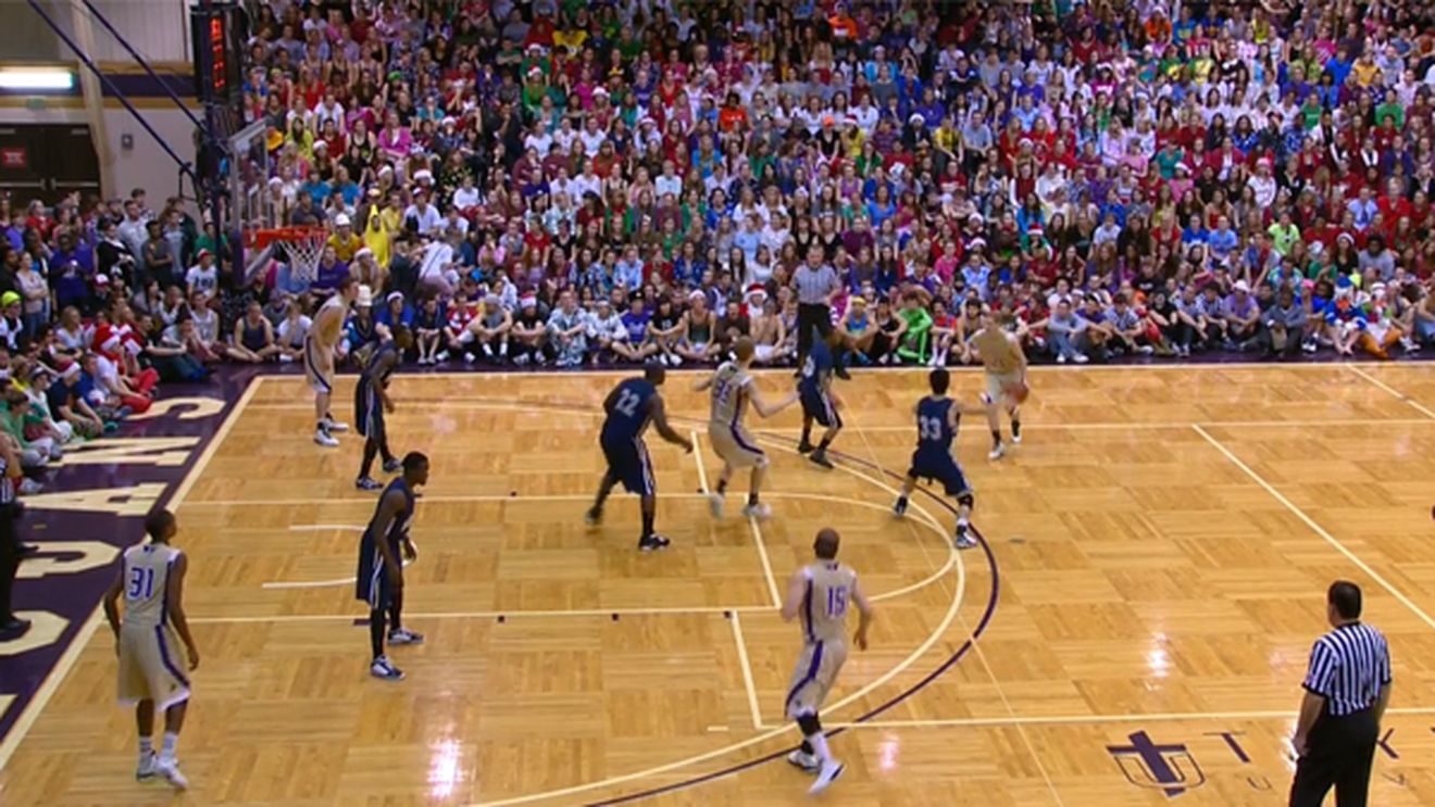 VIDEO** "Silent night", o seară UNICĂ‚ în sport! Tradiția care atrage mii de fani în fiecare an